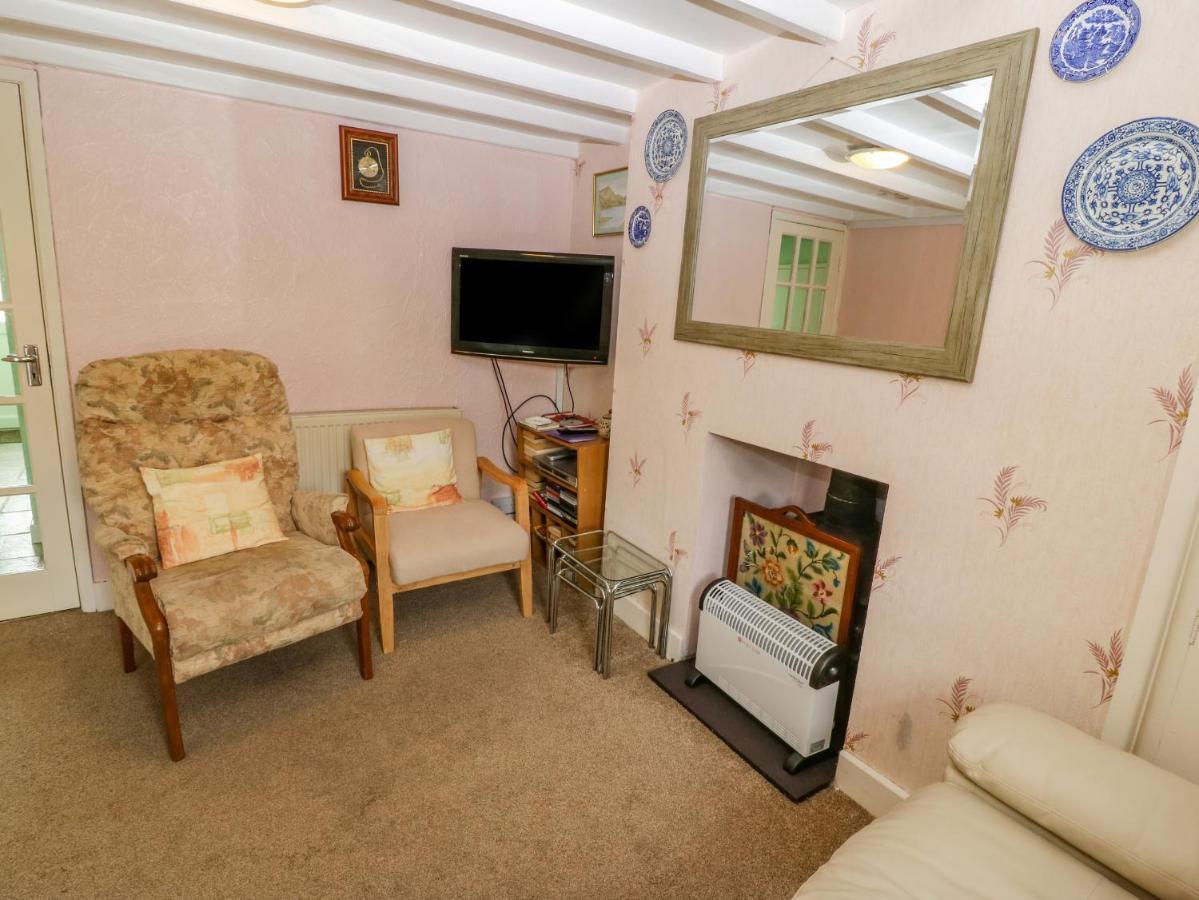 Tir Bedw Villa Ederyn Екстериор снимка