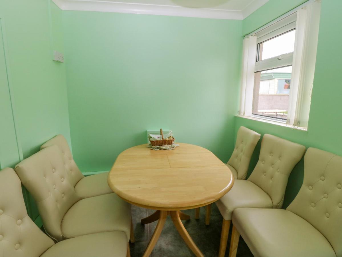 Tir Bedw Villa Ederyn Екстериор снимка